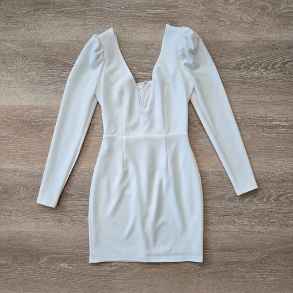 Lulus Treasure Forever White Long Sleeve Bodycon Mini Dress with V Neck Size XS - Picture 1 of 17